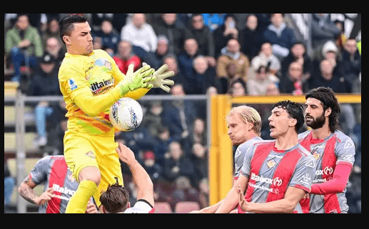 Manfaatkan Cedera Kiper Utama, Emil Audero Siap Unjuk Gigi di LaLiga Bersama Rayo Vallecano